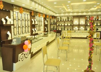 Ags-thangamaaligai-Jewellery-shops-Thillai-nagar-tiruchirappalli-Tamil-nadu-3