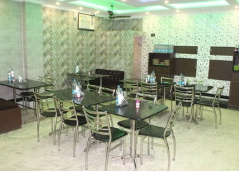 Akbars-darbar-Family-restaurants-Tinsukia-Assam-2