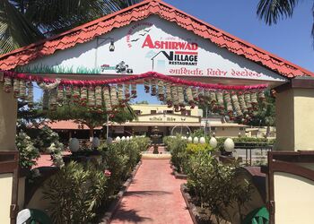 Ashirwad-village-restaurant-Family-restaurants-Jamnagar-Gujarat-1