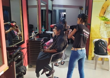 Asmitas-beauty-salon-and-academy-Beauty-parlour-Ganesh-nagar-sangli-Maharashtra-3