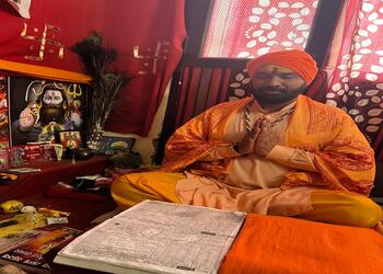 Astrologer-rajswami-ji-Online-astrologer-Mumbai-Maharashtra