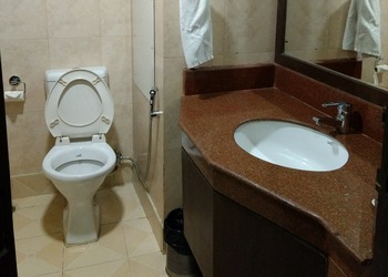 Batra-hotel-residences-3-star-hotels-Srinagar-Jammu-and-kashmir-3