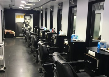 Black-and-white-Beauty-parlour-Tiruppur-Tamil-nadu-2