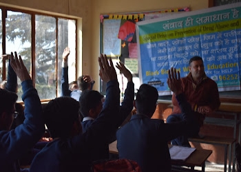 Black-blanket-ngo-Psychiatrists-Mall-road-shimla-Himachal-pradesh-2