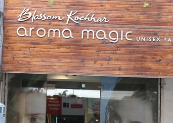 Blossom-kochhar-aroma-magic-unisex-salon-Beauty-parlour-Patiala-Punjab-1