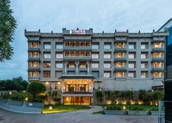 Clarks-inn-suites-4-star-hotels-Raipur-Chhattisgarh-2