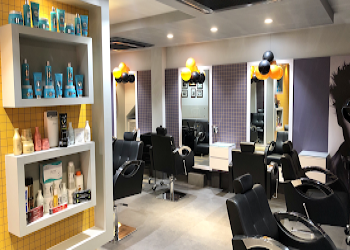 Classic-professional-salon-Beauty-parlour-Shivaji-nagar-sangli-Maharashtra-2