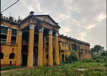 Cossimbazar-rajbari-Tourist-attractions-Berhampore-West-bengal-2