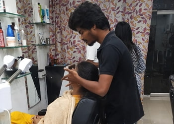 Cuts-colors-luxury-unisex-salon-Beauty-parlour-Hanamkonda-warangal-Telangana-3