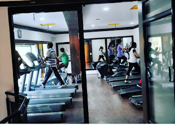 Dolphin-health-and-fitness-club-Gym-Usmanpura-ahmedabad-Gujarat-1