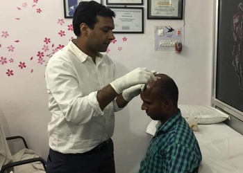 Dr-abhijeet-kumar-jha-Hair-transplant-surgeons-Patna-Bihar-2