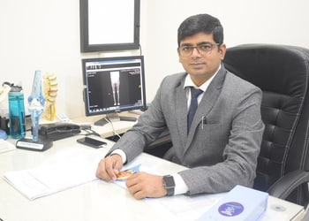 Dr-abhishek-shinde-Orthopedic-surgeons-Cidco-aurangabad-Maharashtra-1