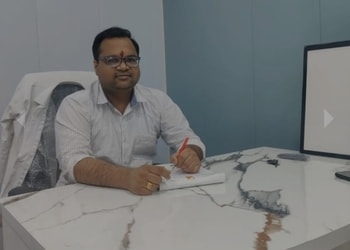 Dr-ankur-agrawal-Orthopedic-surgeons-Janakpuri-bareilly-Uttar-pradesh-3