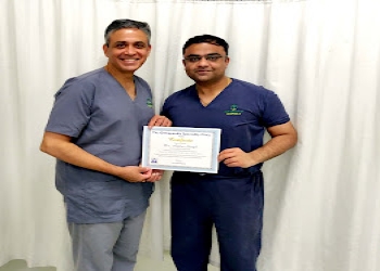 Dr-ankur-singh-Orthopedic-surgeons-Sector-16-noida-Uttar-pradesh-2