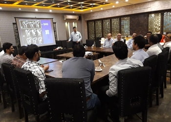 Dr-anurag-aggarwal-Orthopedic-surgeons-Faridabad-Haryana-3