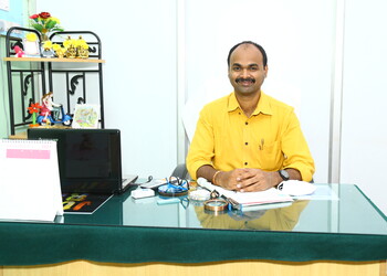 Dr-c-raghuveer-Dermatologist-doctors-Ballari-karnataka-Karnataka-1