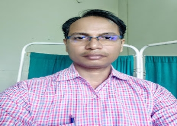 Dr-cs-pandey-child-specialist-mbbs-md-gold-medalist-maa-patiraj-baby-care-centre-jhunsi-prayagraj-Child-specialist-pediatrician-Jhusi-jhunsi-Uttar-pradesh-2