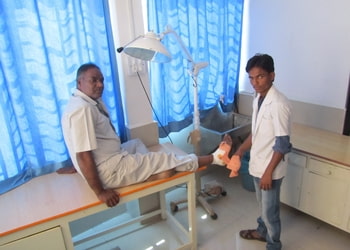 Dr-isapure-orthopaedic-hospital-Orthopedic-surgeons-Sangli-Maharashtra-3