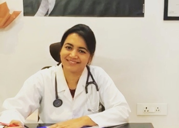 Dr-kanika-jhamb-Diabetologist-doctors-Sector-29-faridabad-Haryana-1