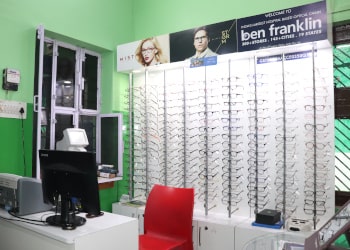 Dr-khandelwal-eye-centre-Eye-hospitals-Bharatpur-Rajasthan-3