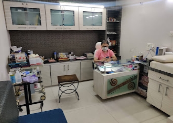 Dr-mahesh-r-jadwani-Dermatologist-doctors-Civil-lines-nagpur-Maharashtra-1 Dr-mahesh-r-jadwani-Dermatologist-doctors-Civil-lines-nagpur-Maharashtra-1