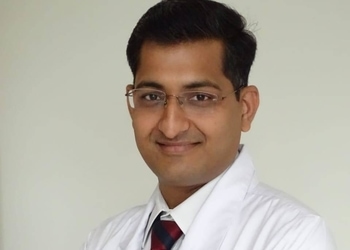 Dr-manish-gupta-Neurologist-doctors-Sector-51-noida-Uttar-pradesh-1