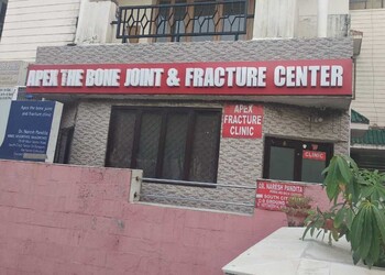 Dr-naresh-pandita-Orthopedic-surgeons-Sector-66-gurugram-Haryana-3