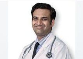 Dr-prateek-sharma-Neurologist-doctors-Bairagarh-bhopal-Madhya-pradesh-1