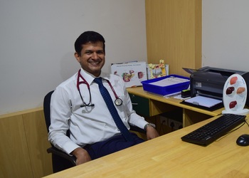 Dr-raghavendra-prasada-Gastroenterologists-Falnir-mangalore-Karnataka-1