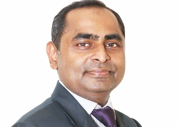 Dr-rajesh-simon-Orthopedic-surgeons-Ernakulam-junction-kochi-Kerala-1