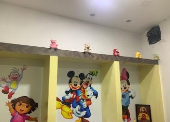 Dr-rojo-joy-little-angels-kids-clinic-Child-specialist-pediatrician-Ernakulam-Kerala-1