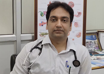 Dr-sangeet-sawrav-Gastroenterologists-Ratu-ranchi-Jharkhand-1