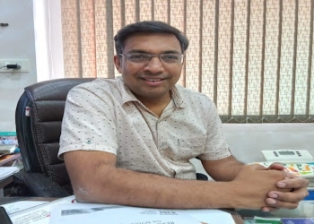 Dr-sharad-jain-Child-specialist-pediatrician-Meerut-Uttar-pradesh-1