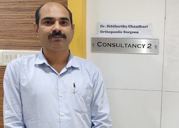 Dr-siddhartha-chaudhari-Orthopedic-surgeons-Vikhroli-mumbai-Maharashtra-1