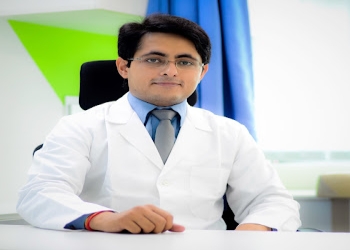 Dr-sujit-shanshanwal-dermatology-clinic-Dermatologist-doctors-Santacruz-mumbai-Maharashtra-1