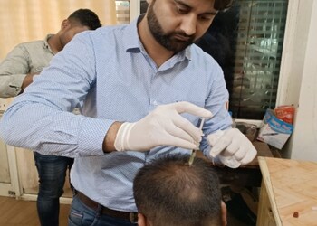 Dr-tanveer-ahmed-Hair-transplant-surgeons-Rajendra-nagar-bareilly-Uttar-pradesh-2