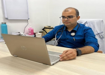 Drabhishek-prakash-Diabetologist-doctors-Jaipur-Rajasthan-1