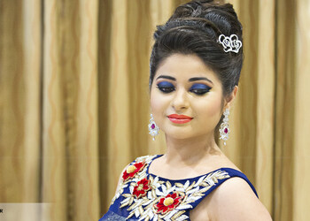 Essa-studio-academy-Makeup-artist-Powai-mumbai-Maharashtra-3