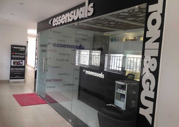 Essensuals-by-toni-guy-Beauty-parlour-Mattuthavani-madurai-Tamil-nadu-1