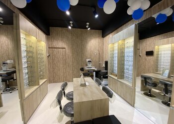 Eye-mate-optical-studio-Opticals-Gandhinagar-Gujarat-2