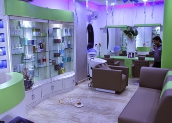 Face-to-face-spa-and-salon-Beauty-parlour-Rampur-maniharan-saharanpur-Uttar-pradesh-2