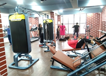 Female-fitness-zone-Gym-Danapur-patna-Bihar-2