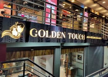 Golden-touch-unisex-professional-salon-academy-Beauty-parlour-Miraj-Maharashtra-1