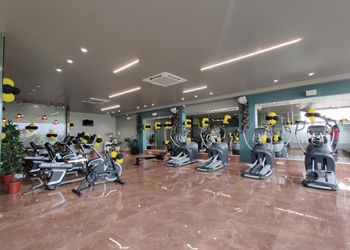 Golds-gym-Gym-Camp-amravati-Maharashtra-2