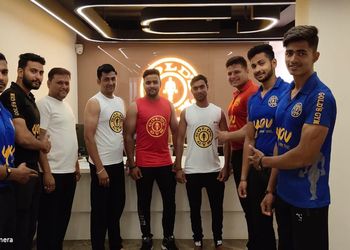 Golds-gym-Gym-Dhule-Maharashtra-1