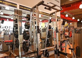 Golds-gym-kandivali-west-Gym-Kandivali-mumbai-Maharashtra-2