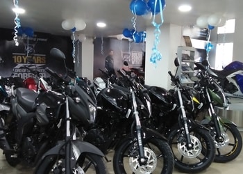 Grand-yamaha-Motorcycle-dealers-Chandmari-guwahati-Assam-2