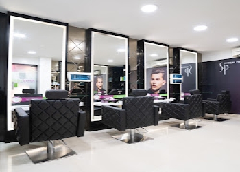 Green-trends-unisex-hair-style-salon-Beauty-parlour-Kodambakkam-chennai-Tamil-nadu-2