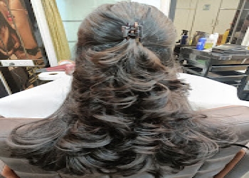 Green-trends-unisex-hair-style-salon-Beauty-parlour-Periyar-madurai-Tamil-nadu-2