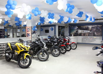 Gsm-bajaj-Motorcycle-dealers-Cyber-city-gurugram-Haryana-3